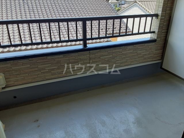 18/28 バルコニー