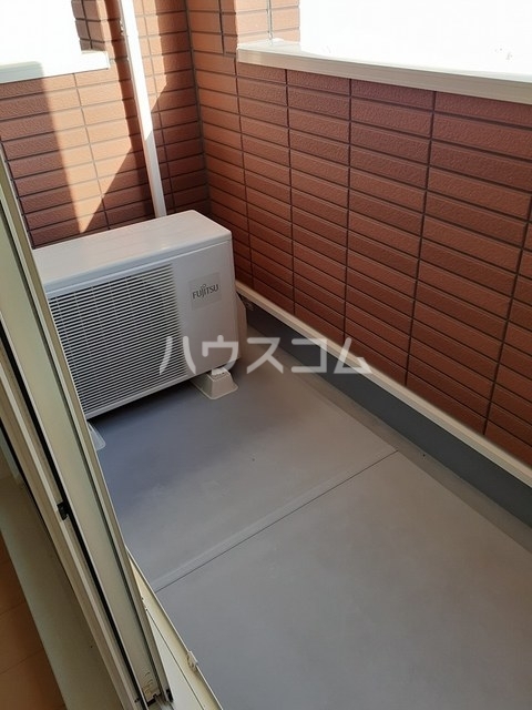 18/28 バルコニー