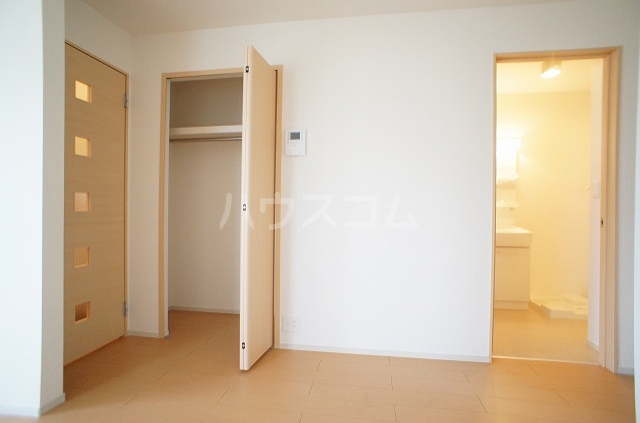 2/3 エントランス