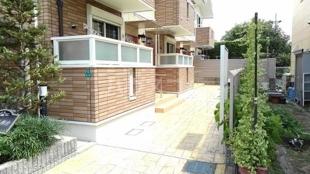 14/20 エントランス