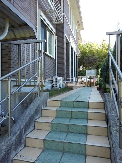 14/20 エントランス