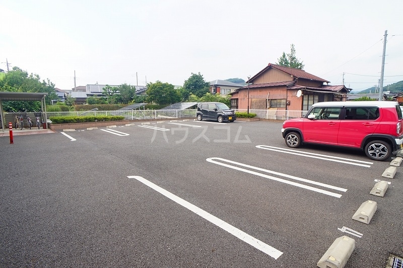 14/20 駐車場