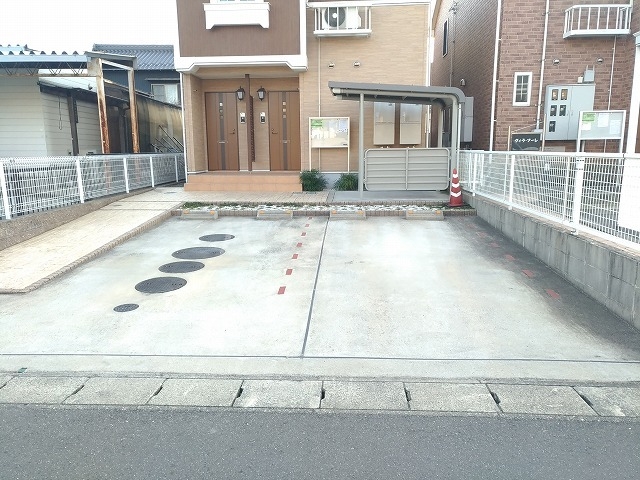 14/22 駐車場