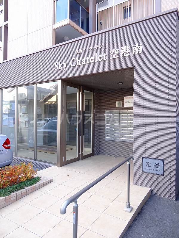 22/30 エントランス