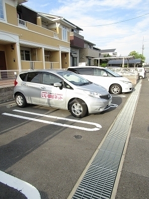 26/30 駐車場