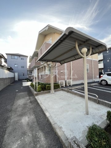 23/30 駐車場