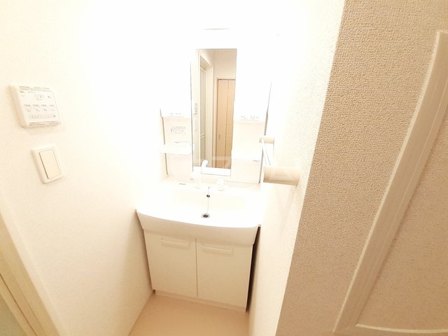 13/28 洗面