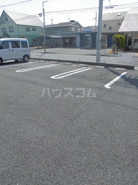15/27 駐車場