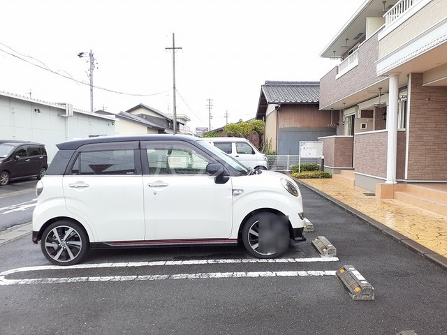 15/24 駐車場