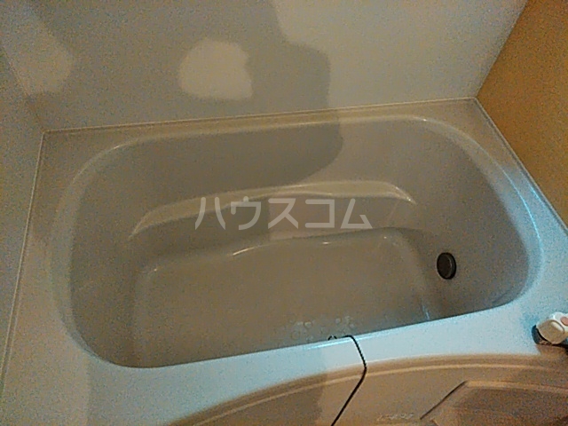 13/30 浴室