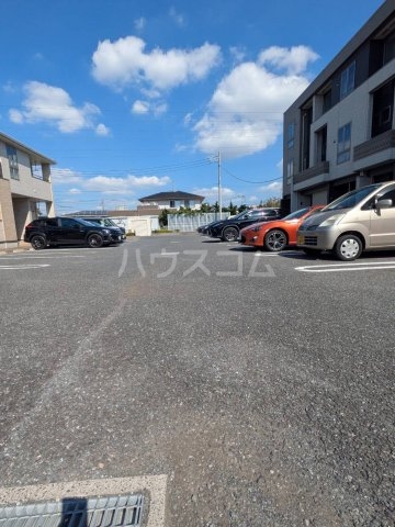 28/30 駐車場