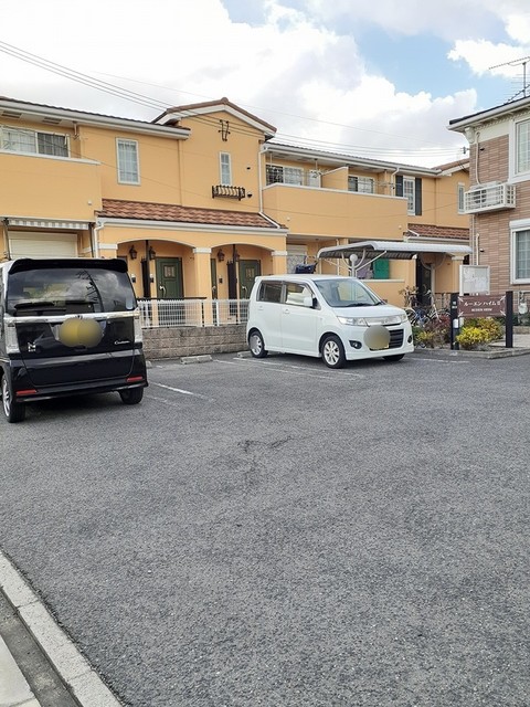 14/15 駐車場