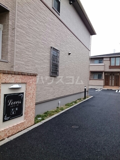 14/23 エントランス