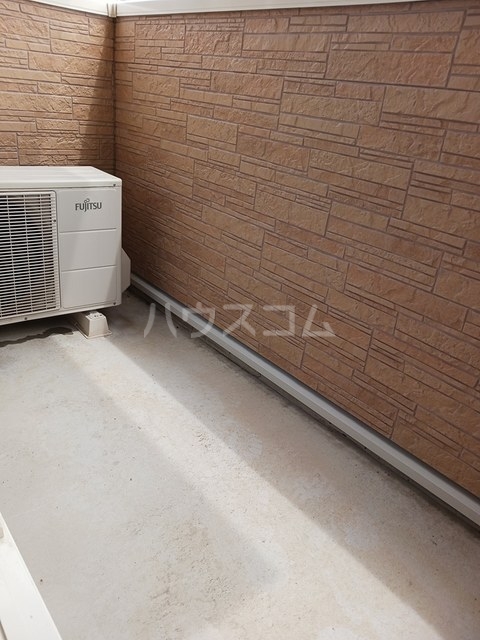 13/21 バルコニー