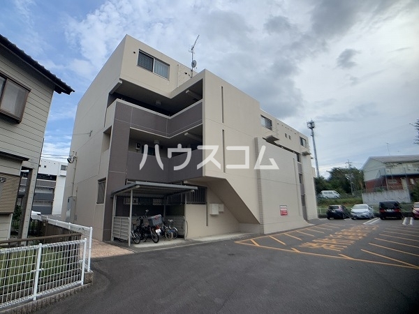 20/30 エントランス