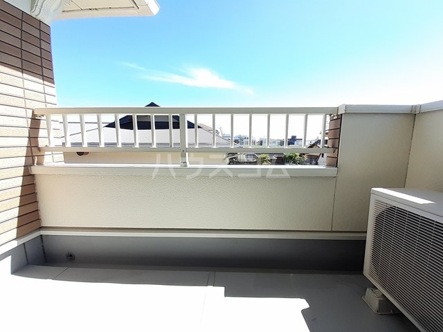 16/27 バルコニー