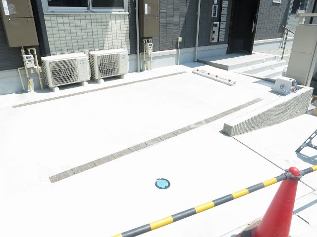 27/29 駐車場