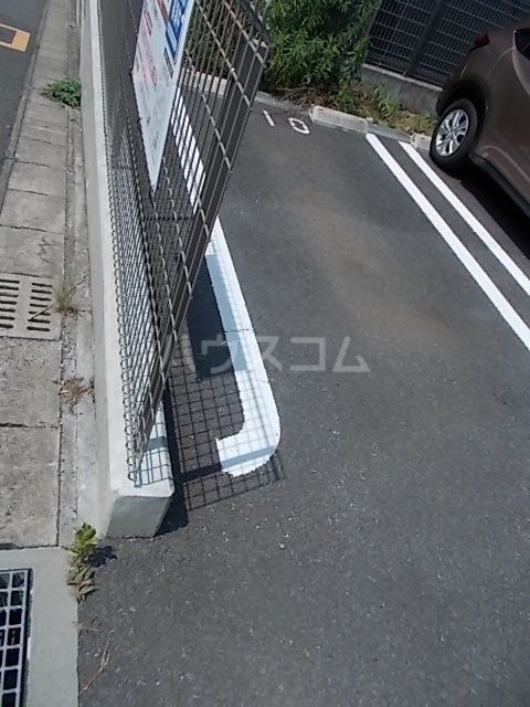 20/30 駐車場