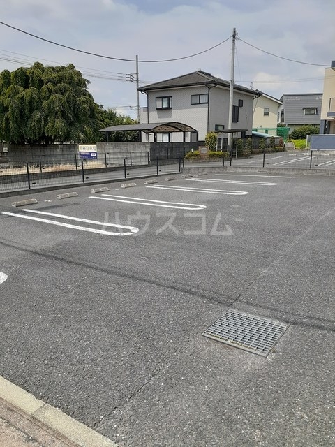 15/27 駐車場