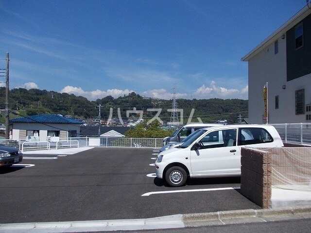 16/23 駐車場