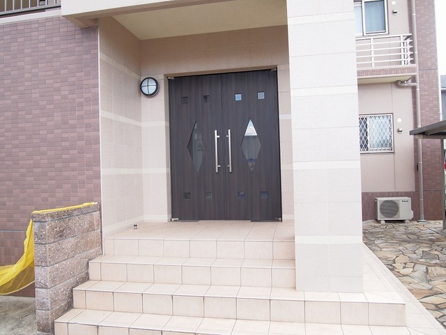 19/30 エントランス