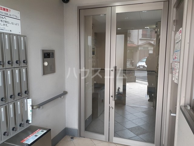 13/20 エントランス