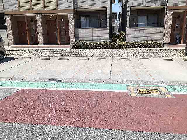 17/26 エントランス