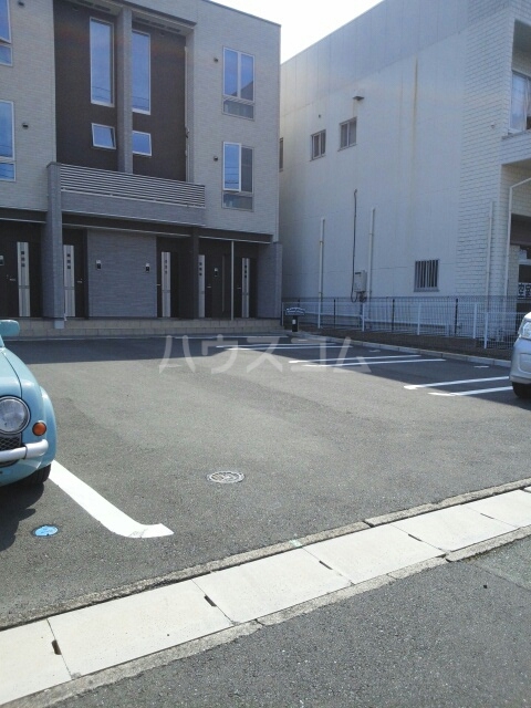 15/21 駐車場