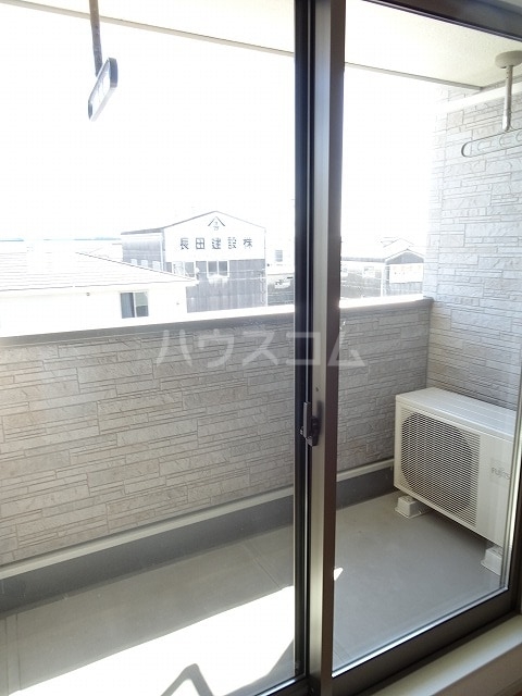 13/22 バルコニー