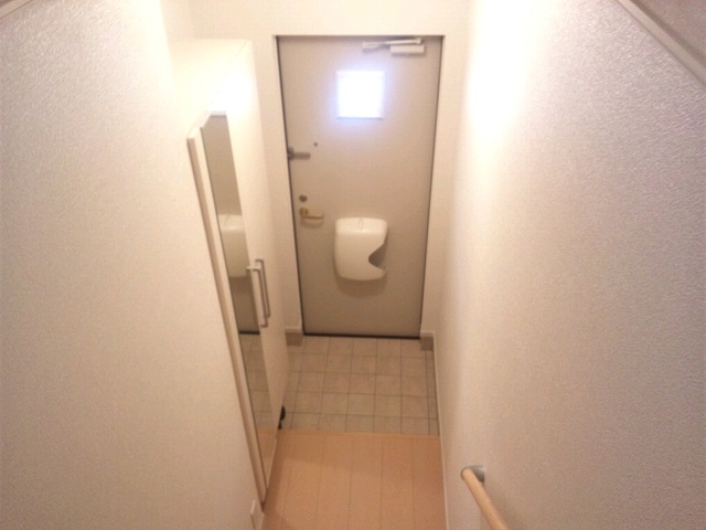 7/22 玄関