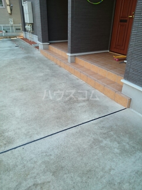 14/23 エントランス