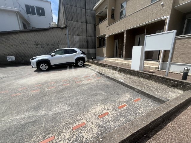 22/30 駐車場