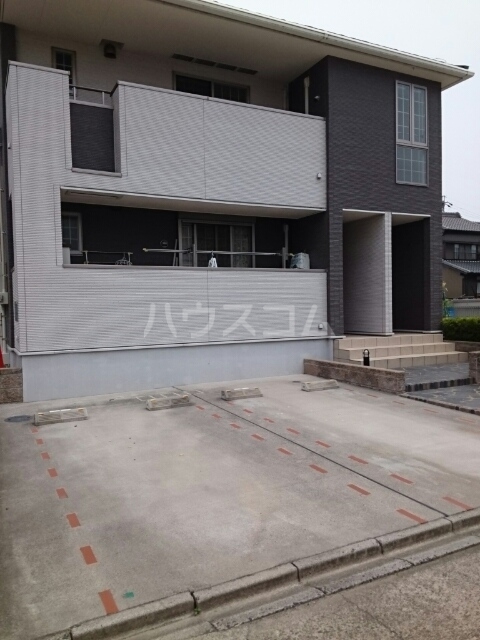 3/5 駐車場