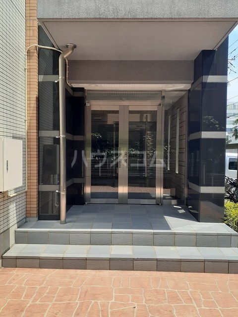 15/25 エントランス