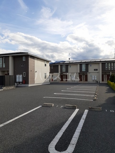 17/30 駐車場