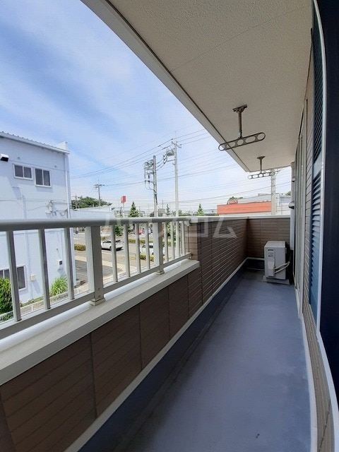 16/27 バルコニー