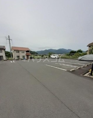 14/20 駐車場