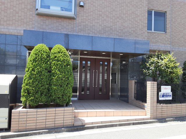 2/8 エントランス