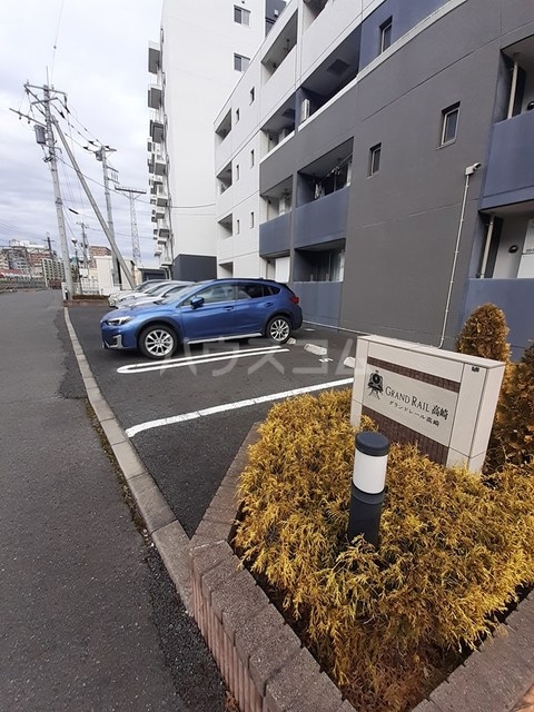 15/27 駐車場