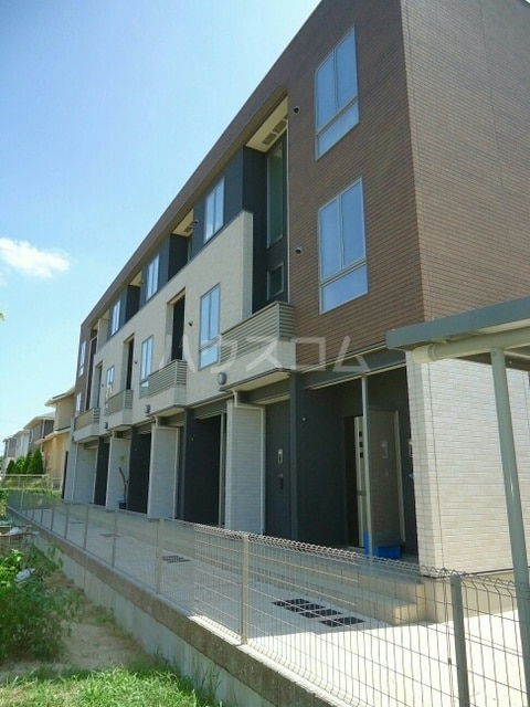 14/20 エントランス