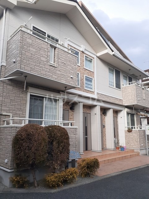 24/30 エントランス