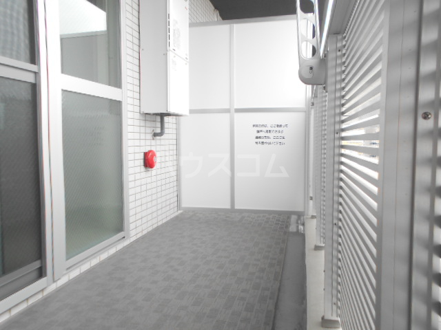 23/30 バルコニー