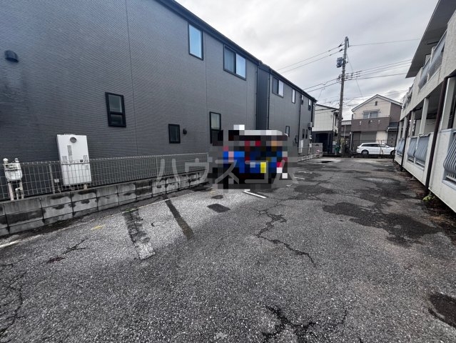 3/7 駐車場