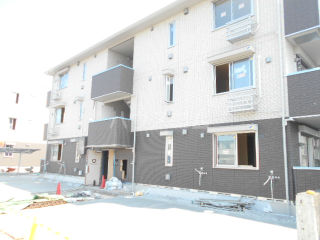 28/30 エントランス