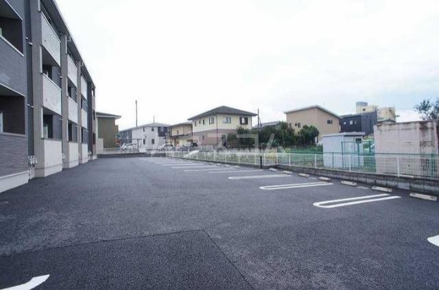 25/30 駐車場