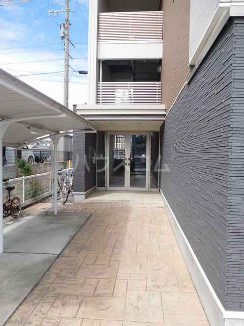 13/24 エントランス