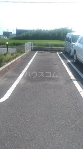 25/30 駐車場
