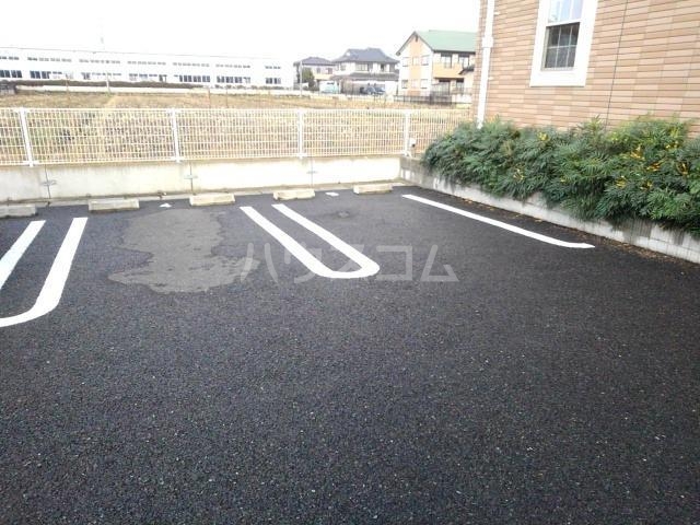 14/20 駐車場