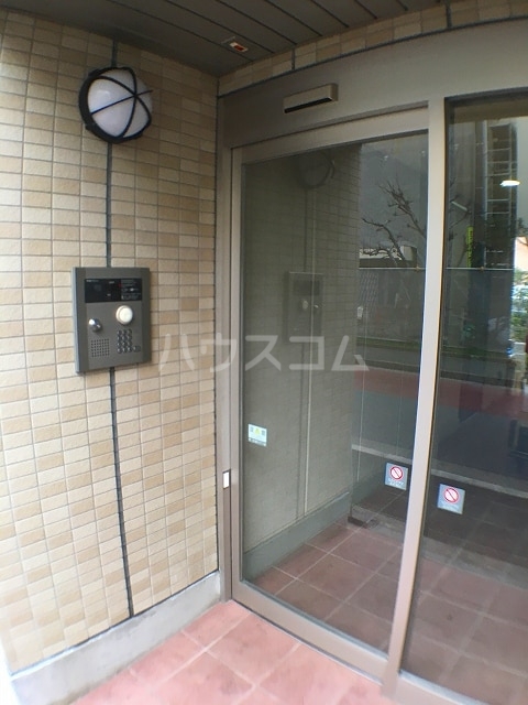 15/25 エントランス