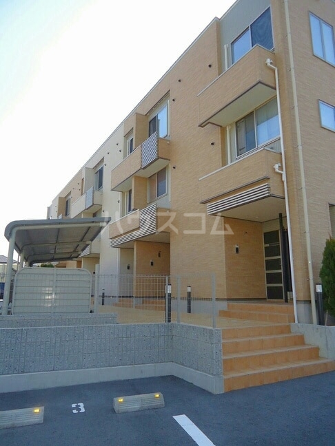 15/30 エントランス